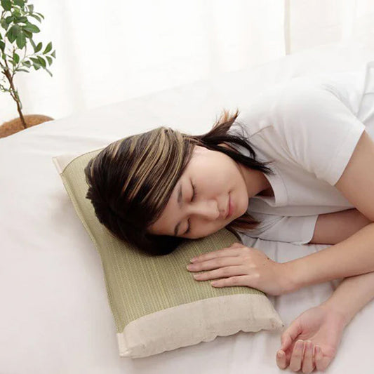 Comfortable Soft Rush Pillow - Ask Doctors