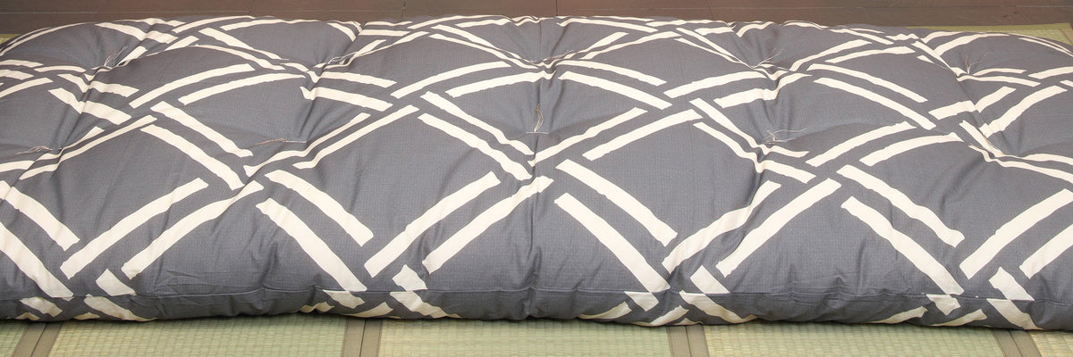 Futae-bishi Double Rhombus Gray