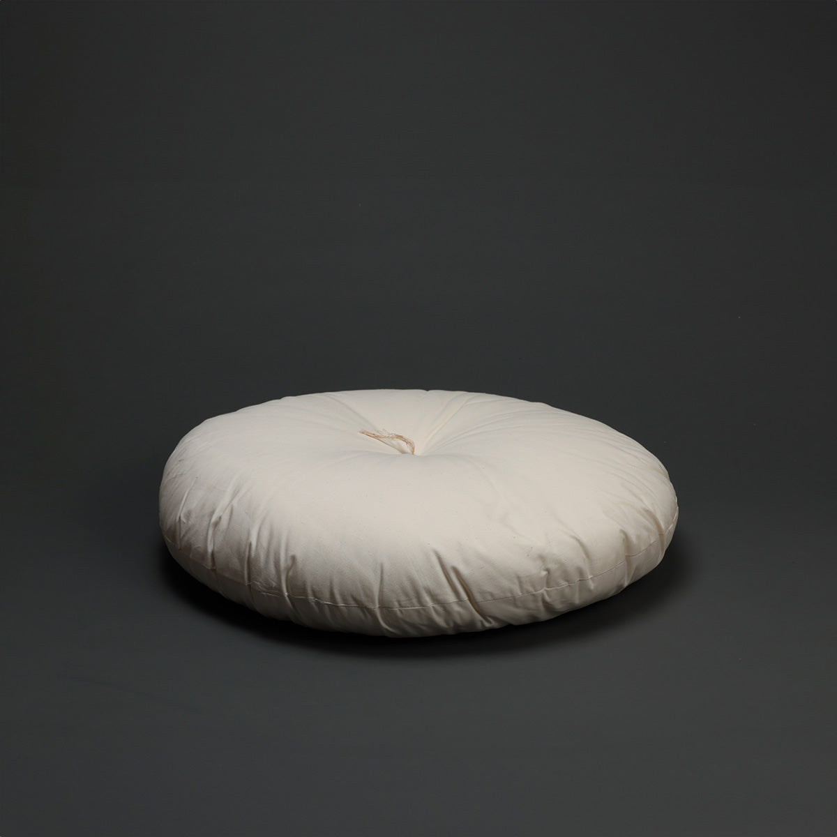 Diameter: 60 cm (23.6 in)