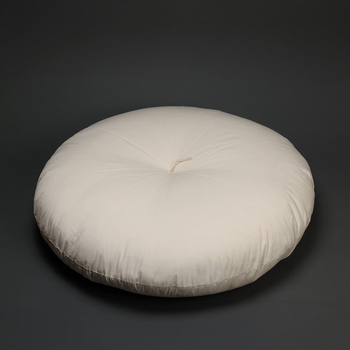 Diameter: 90 cm (35.4 in)