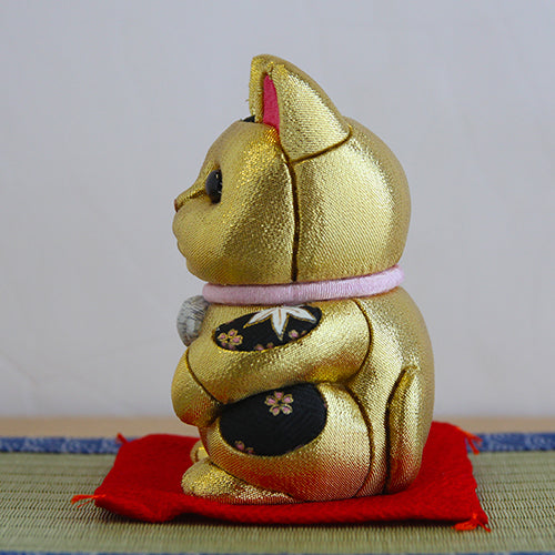 Japanese Maneki Neko Beckoning Cat Kimekomi