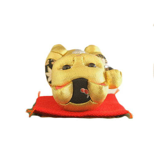 Japanese Maneki Neko Beckoning Cat Kimekomi