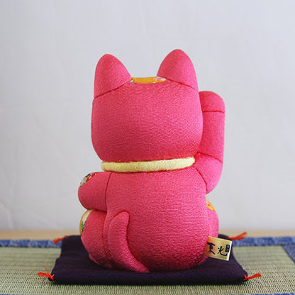 Japanese Maneki Neko Beckoning Cat Kimekomi