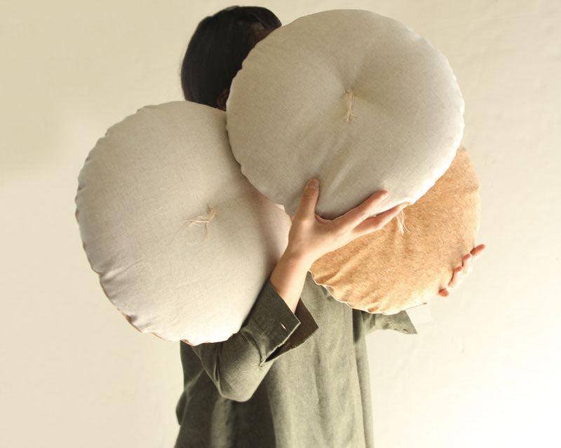 Maru (Round) Zabuton - Natural Cork Leather - 40 cm Diameter