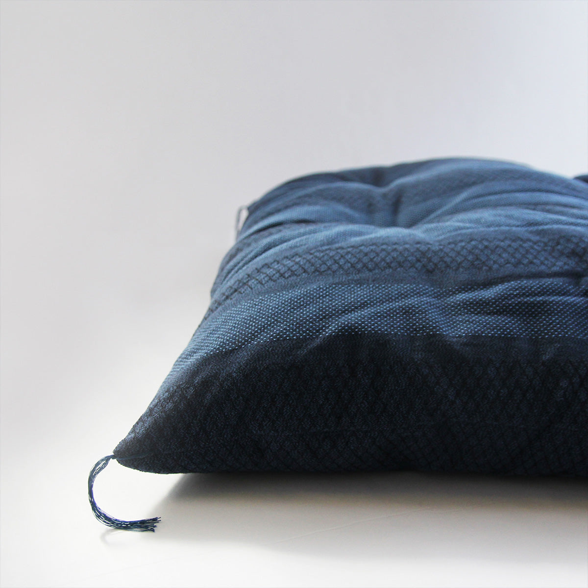 Japanese Futon Mattress, Artisan Handmade (Fabric: Enshu Weave  Filling: Organic Cotton 100%,) MIXED BLUE