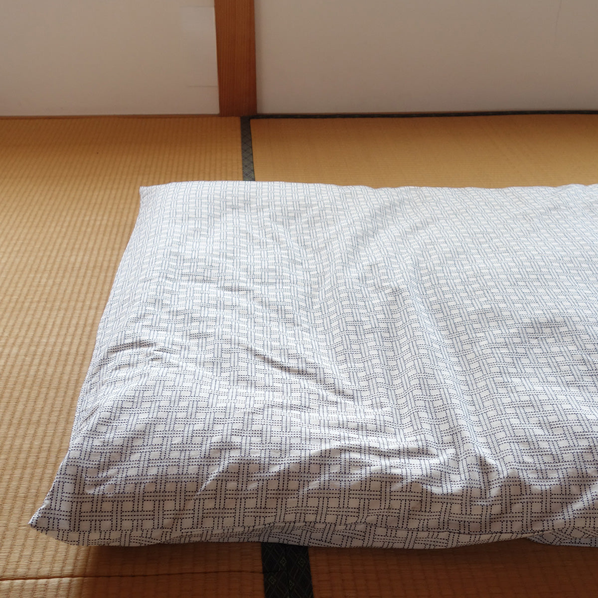 Enshu Weave Textile Futon Mattress Cover  KAGOME SASHIKO White