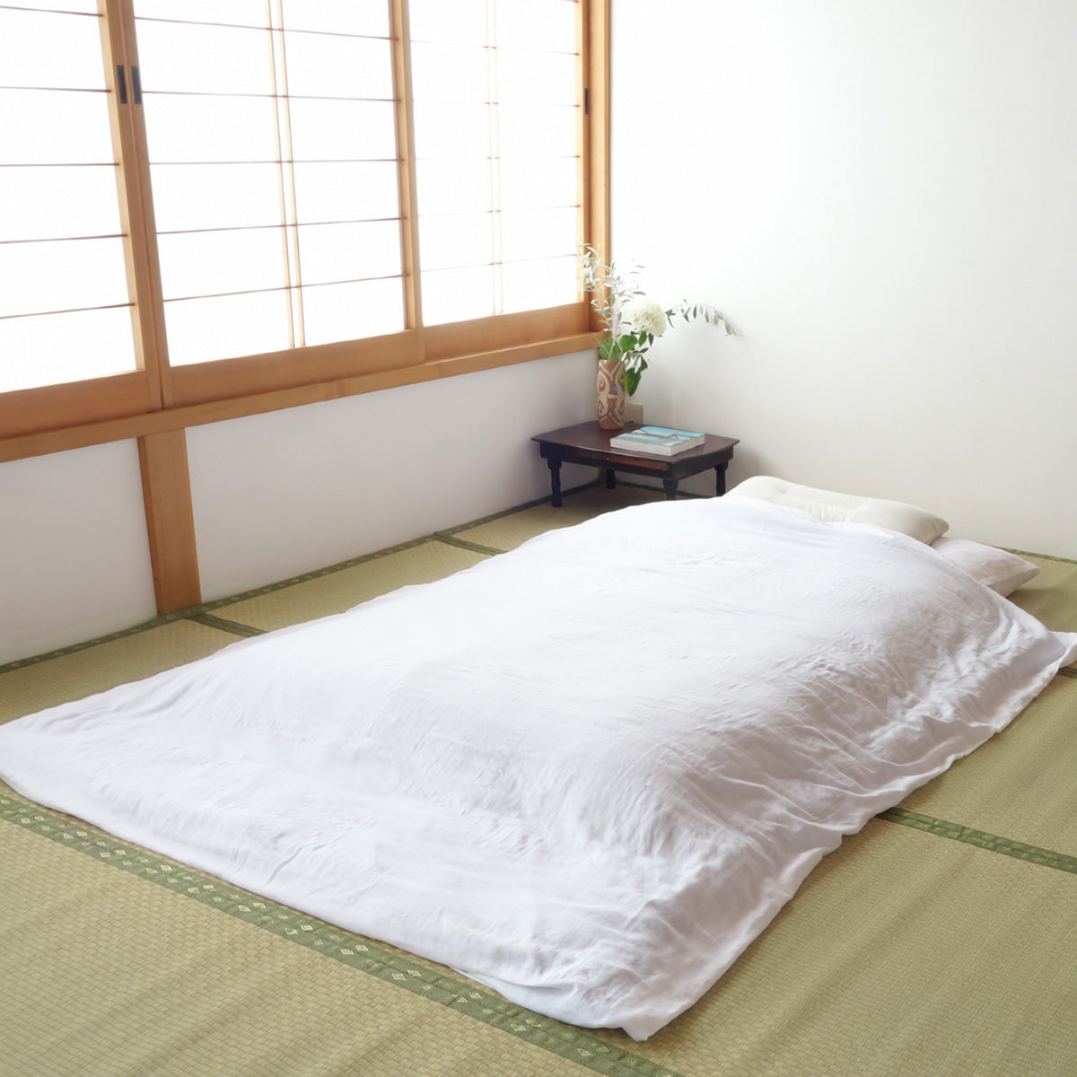 7200 White