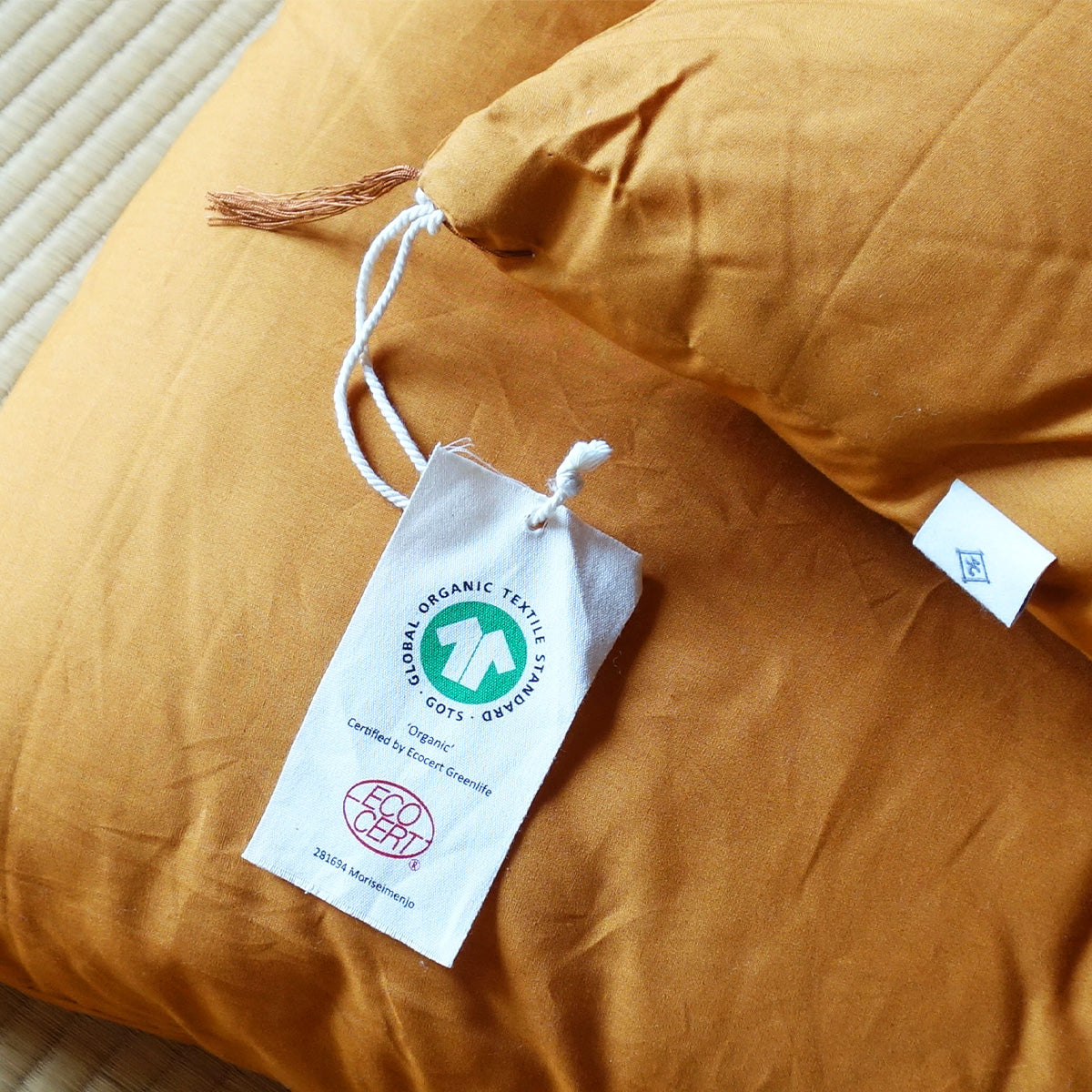 GOTS Certified Japanese Futon Mattress, Artisan Handmade (Fabric: Organic Cotton, Filling: Organic Cotton 100%) Kohaku Amber