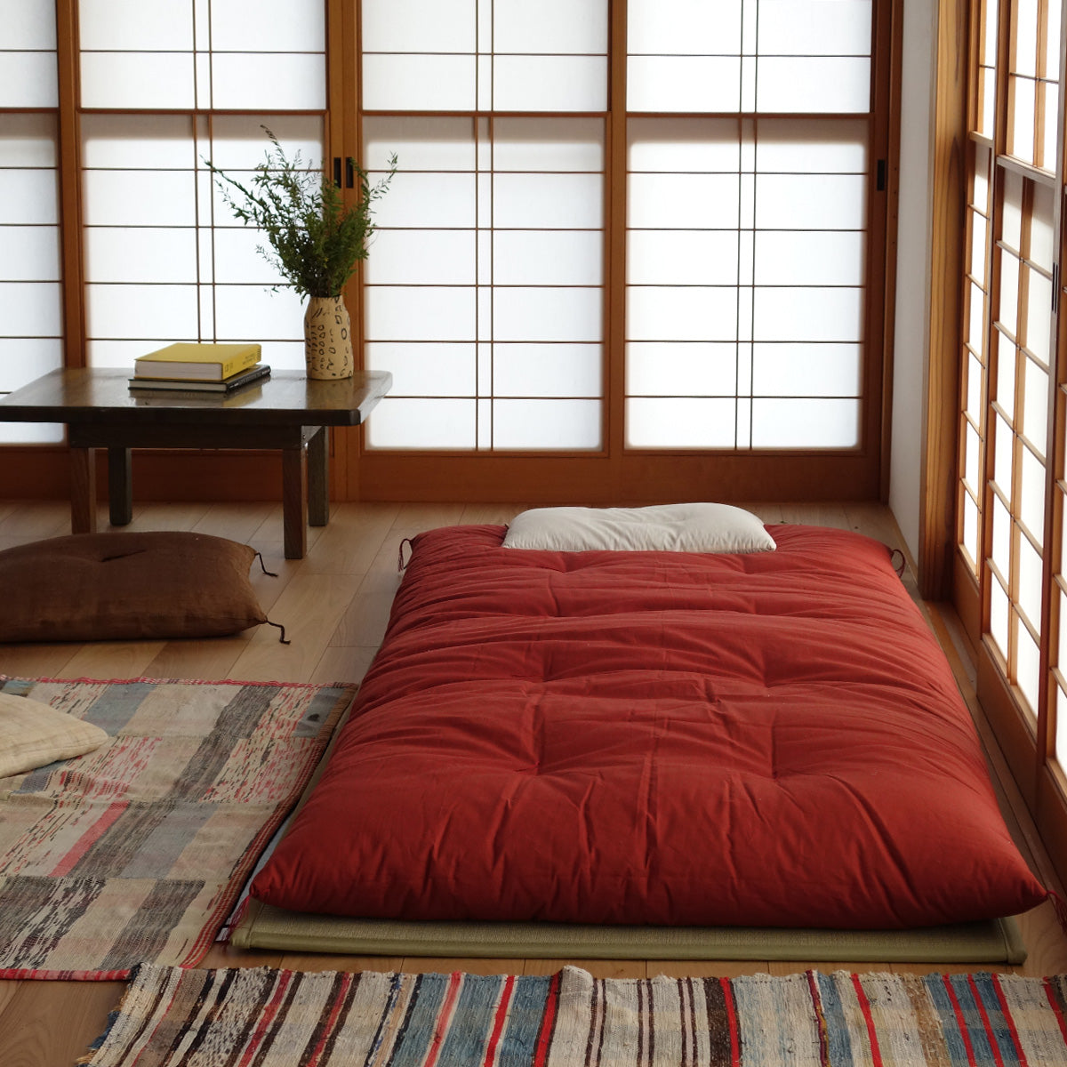 GOTS Certified Japanese Futon Mattress, Artisan Handmade (Fabric: Organic Cotton, Filling: Organic Cotton 100%) Kuriume Red