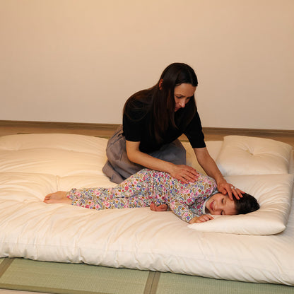 GOTS Certified Japanese Futon Mattress, Artisan Handmade (Fabric: Organic Cotton, Filling: Organic Cotton 100%)