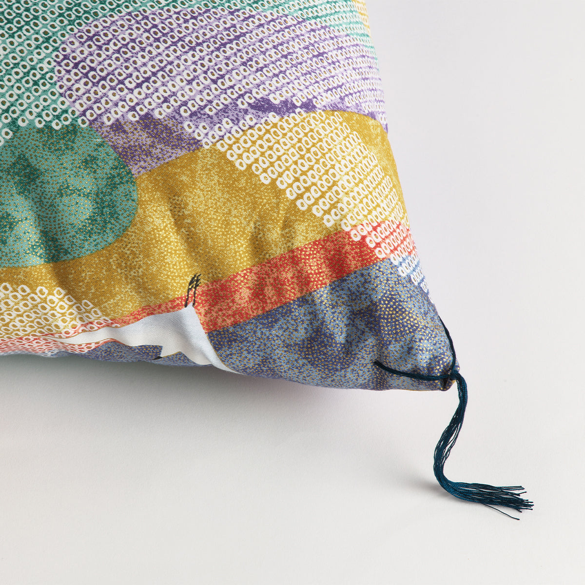 Japanese Futon Mattress, Artisan Handmade (Fabric: Premium Satin Cotton Tsurushibori Crane, Filling: Organic Cotton 100%)