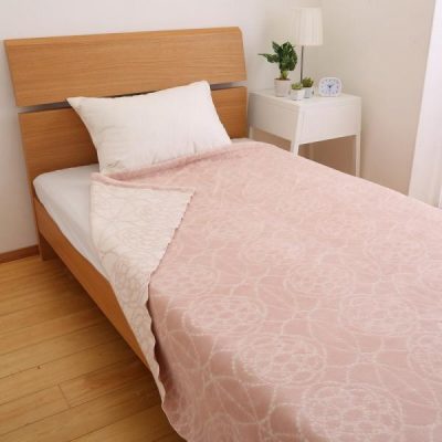 japanese light weight blanket pink